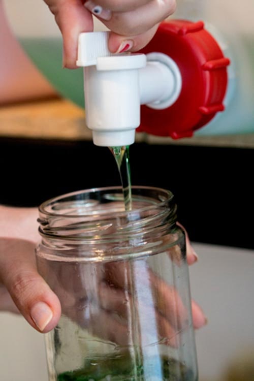 Lavavajillas limón